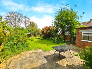 BELLFIELD AVENUE- click for photo gallery